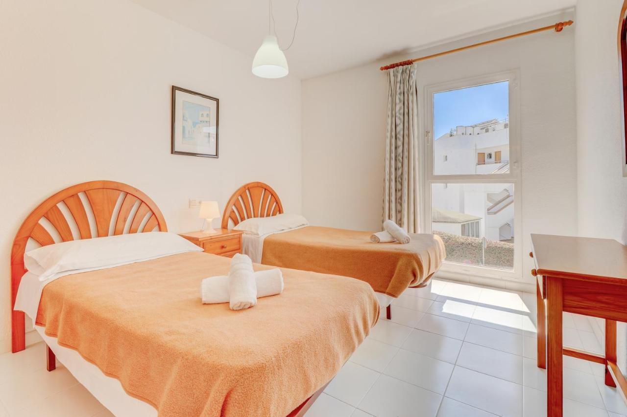 Apartamentos Llevant Port de Pollenca Luaran gambar