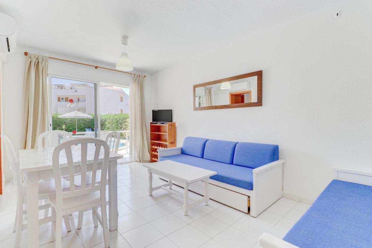 Apartamentos Llevant Port de Pollenca Luaran gambar