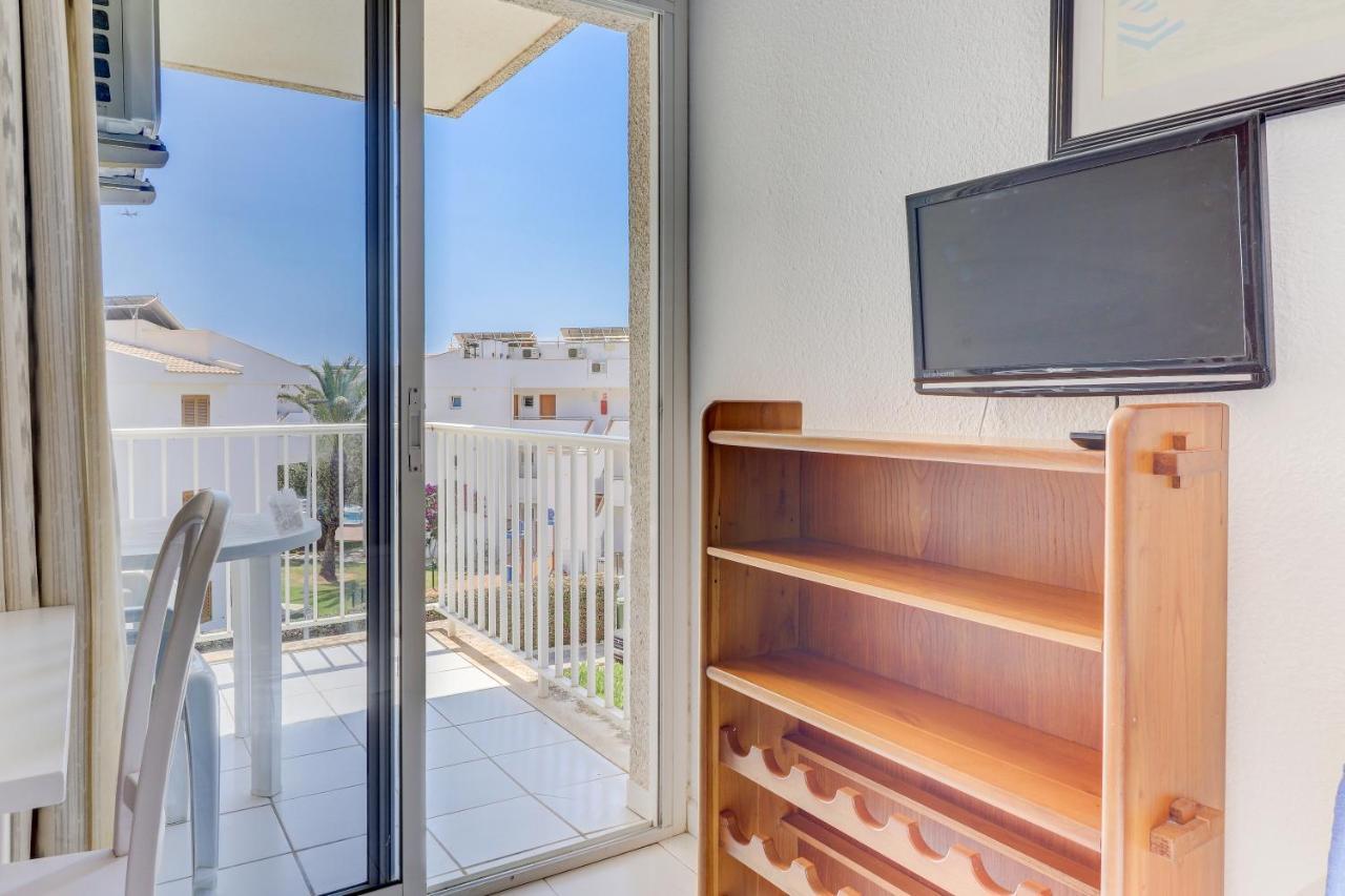 Apartamentos Llevant Port de Pollenca Luaran gambar
