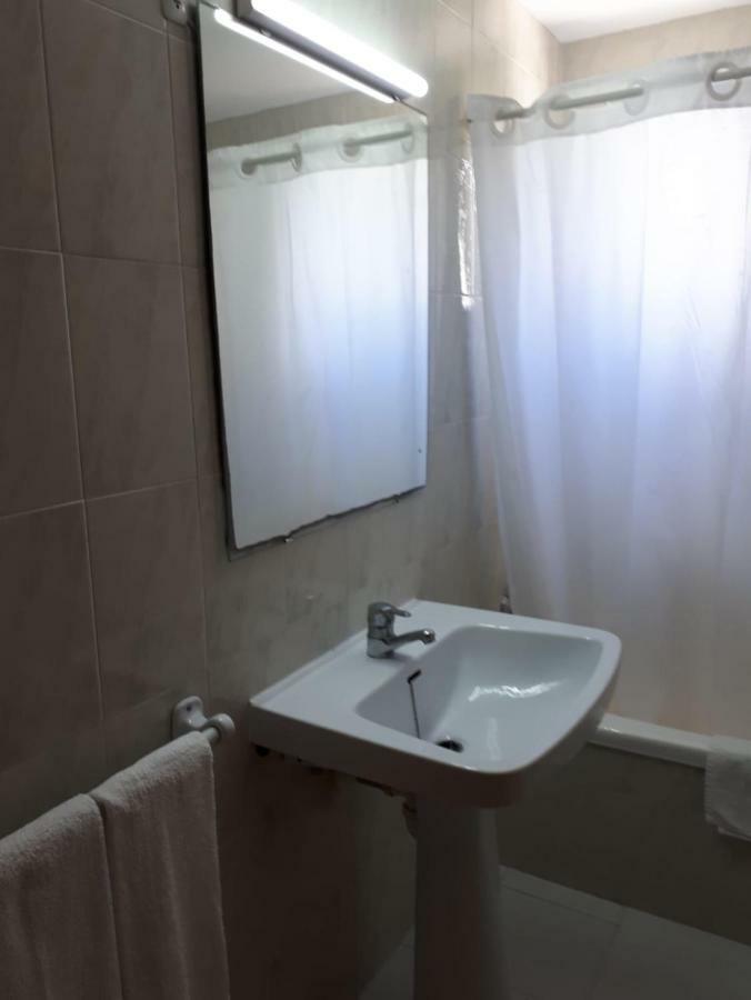 Apartamentos Llevant Port de Pollenca Luaran gambar